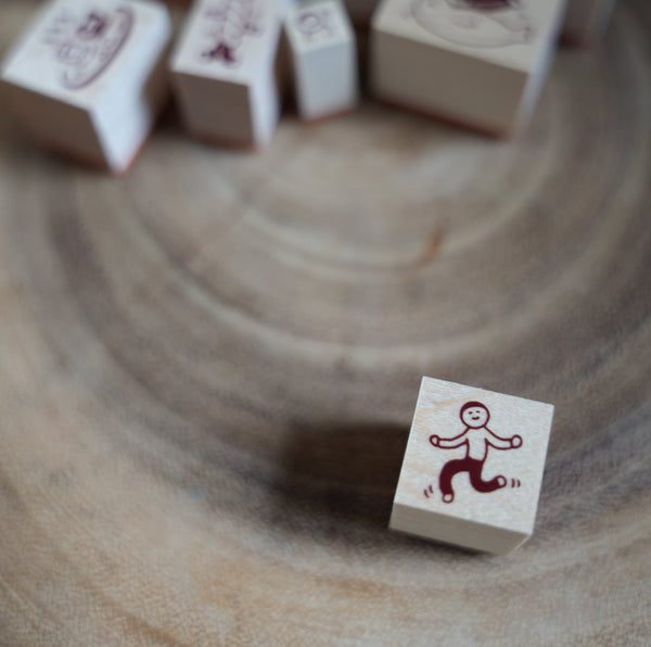 Littlelu Stamp, Mood