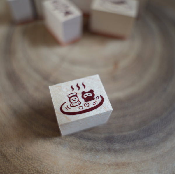 Littlelu Stamp, Mood