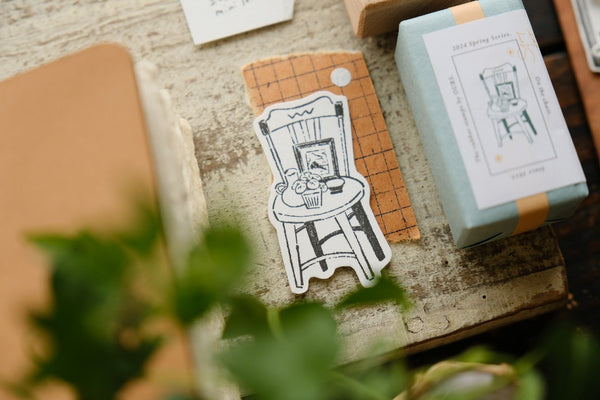 Ours Stamp, On the Chair | 漢克 x 庫巴印章 生活的一角, 椅子