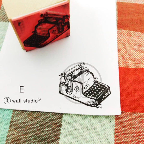 Wali Studio Typewriter Stamp | 打字機印章