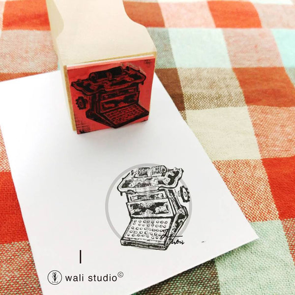 Wali Studio Typewriter Stamp | 打字機印章